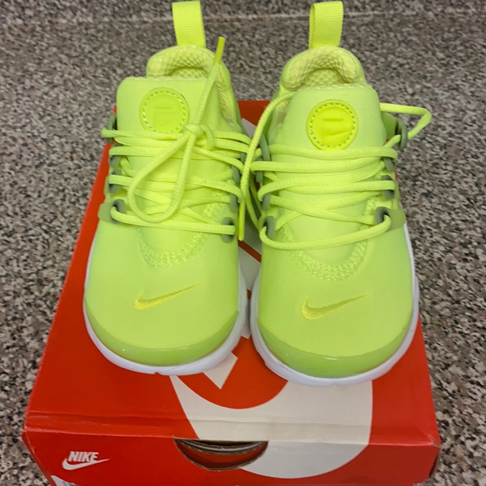 Nike neon green presto tennis shoe